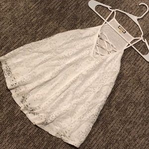 White lace tank top